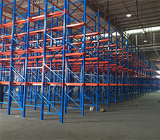 貫通貨架設(shè)計